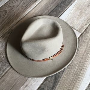 Fashionable Felt Hat